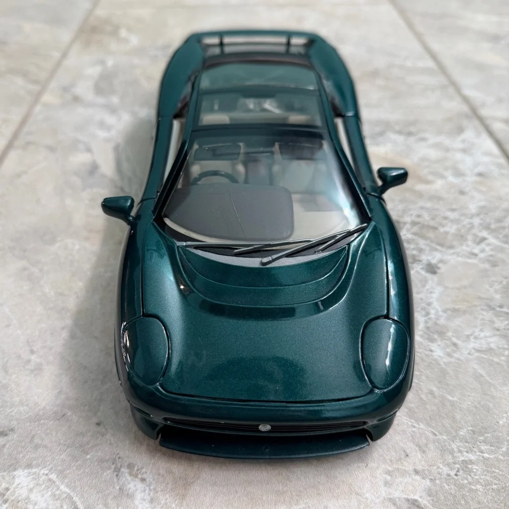 Dark Green Jaguar XJ220 Diecast Car Rare!